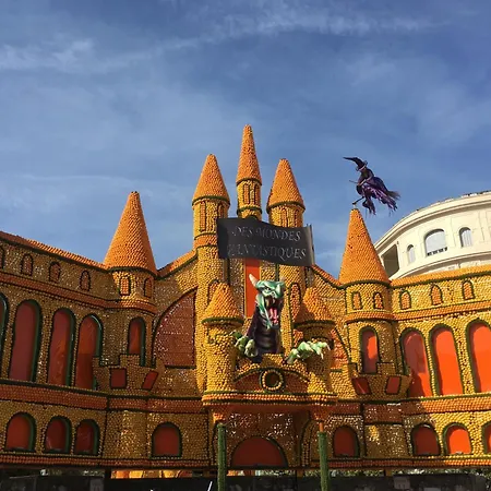 Ombrage 44m2 Riviera Palace Belle-epoque, Restomod Et Literie Prestige