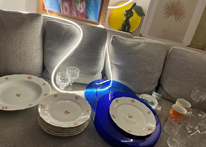 Ombrage 44m2 Riviera Palace Belle-epoque, Restomod Et Literie Prestige