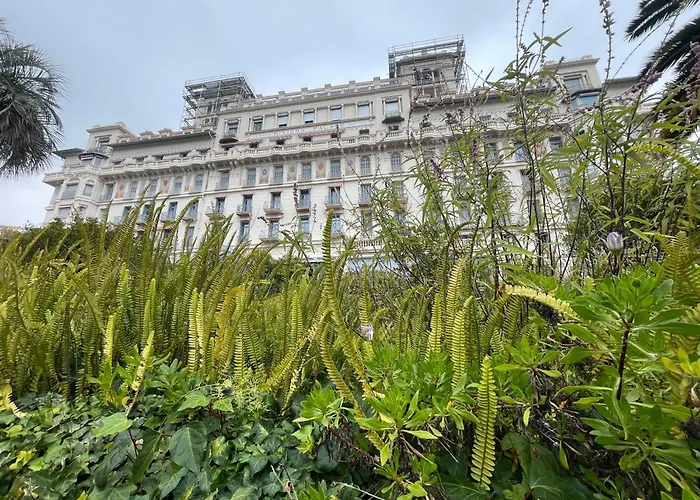 Апартаменты Ombrage 44m2 Riviera Palace Belle-epoque, Restomod Et Literie Prestige Ментона