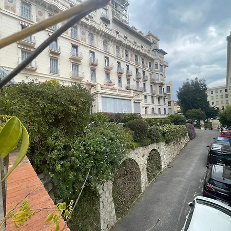 Ombrage 44m2 Riviera Palace Belle-epoque, Restomod Et Literie Prestige *