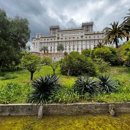 Ombrage 44m2 Riviera Palace Belle-epoque, Restomod Et Literie Prestige Апартаменти *