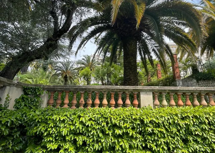 Ombragé 44m2 Riviera Palace Belle-epoque, Restomod Et Literie Prestige * Menton