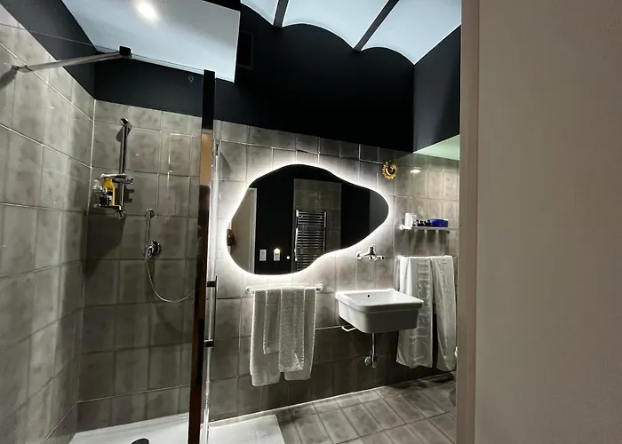 Ombragé 44m2 Riviera Palace Belle-epoque, Restomod Et Literie Prestige Mentone