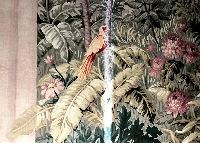 Ombrage 44m2 Riviera Palace Belle-epoque, Restomod Et Literie Prestige