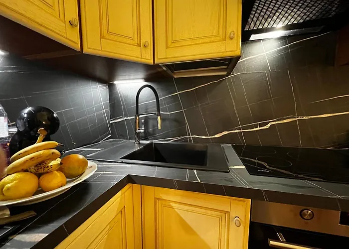 Appartamento Ombragé 44m2 Riviera Palace Belle-epoque, Restomod Et Literie Prestige