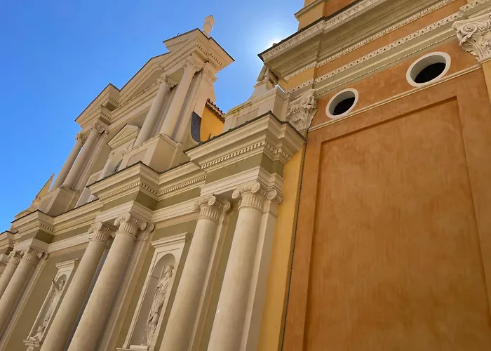 Ombragé 44m2 Riviera Palace Belle-epoque, Restomod Et Literie Prestige