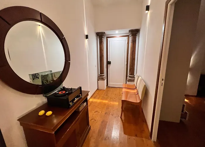 Ombragé 44m2 Riviera Palace Belle-epoque, Restomod Et Literie Prestige